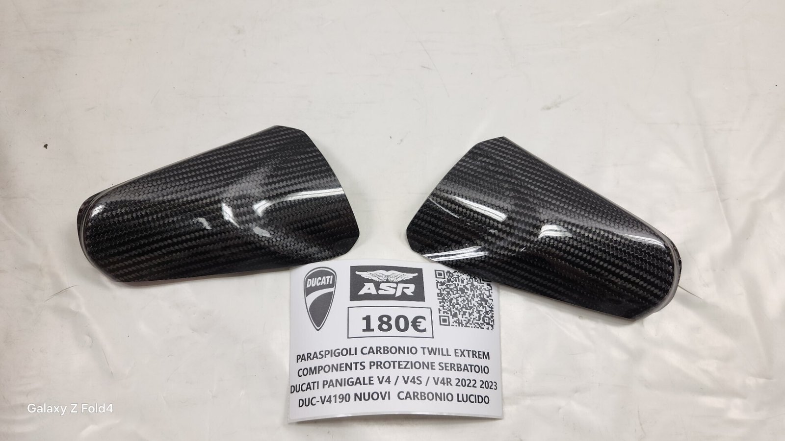 PARASPIGOLI CARBONIO EXTREM COMPONENTS PER DUCATI ANIGALE V4 V4S V4R 2022 2023