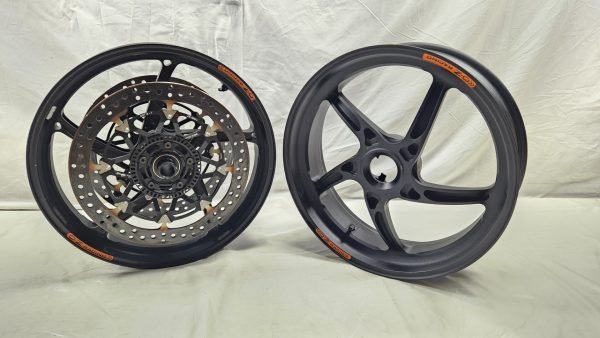 COPPIA CERCHI OZ RACING FORGIATI COMPLETI DI DISCHI BREMBO DUCATI PANIGALE V2