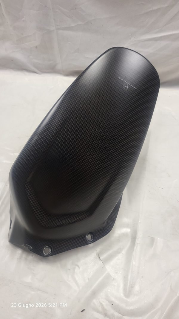 PARAFANGO POSTERIORE IN FIBRA DI CARBONIO ORIGINALE DUCATI PANIGALE V4 V4S V4R