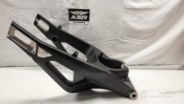 forcellone braccio oscillante BMW s1000R s1000rr 2