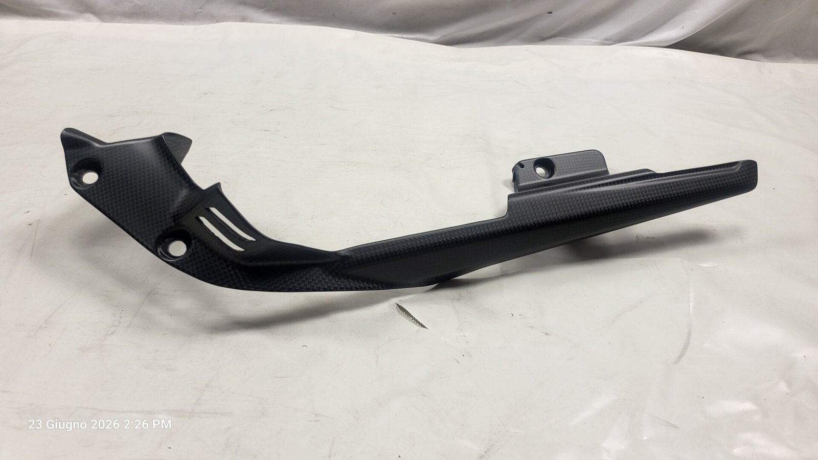 PARACATENA POSTERIORE IN FIBRA DI CARBONIO ORIGINALE DUCATI PANIGALE V4 V4S V4R