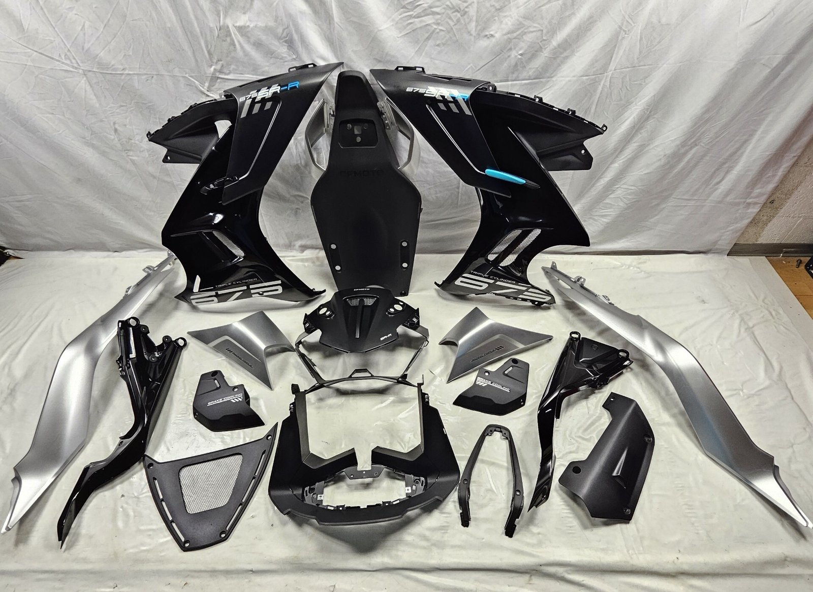 CARENA COMPLETA ORIGINALE CF MOTO 675SR-R 2025 - immagine 2