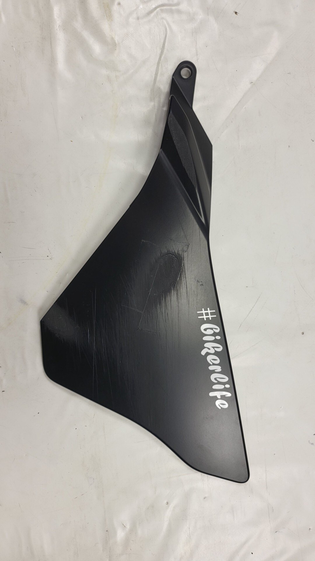 FIANCHETTO CARENA LATERALE CENTRALINA NERO SINISTRO YAMAHA YZF R1 2015 2019 - immagine 2