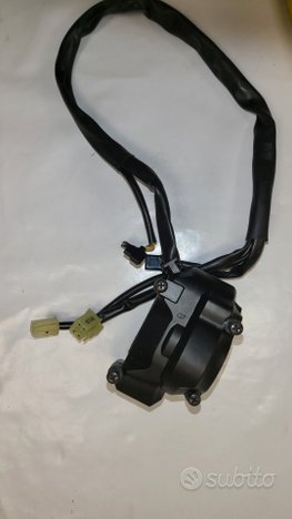 DEVIO LUCI DESTRO PULSANTIERE YAMAHA R1 R1 M 2020 - immagine 2