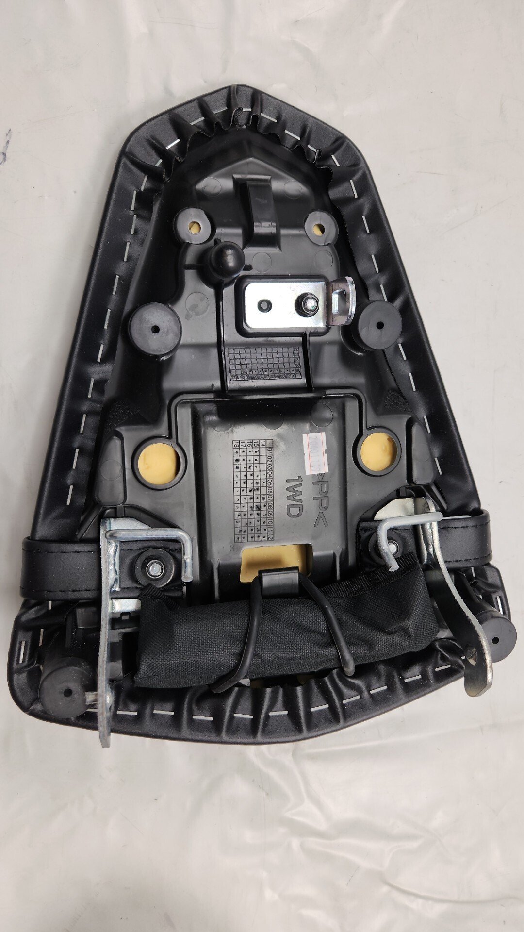 SELLA POSTERIORE PASSEGGERO ORIGINALE YAMAHA YZF R3 MT03 YZF R25