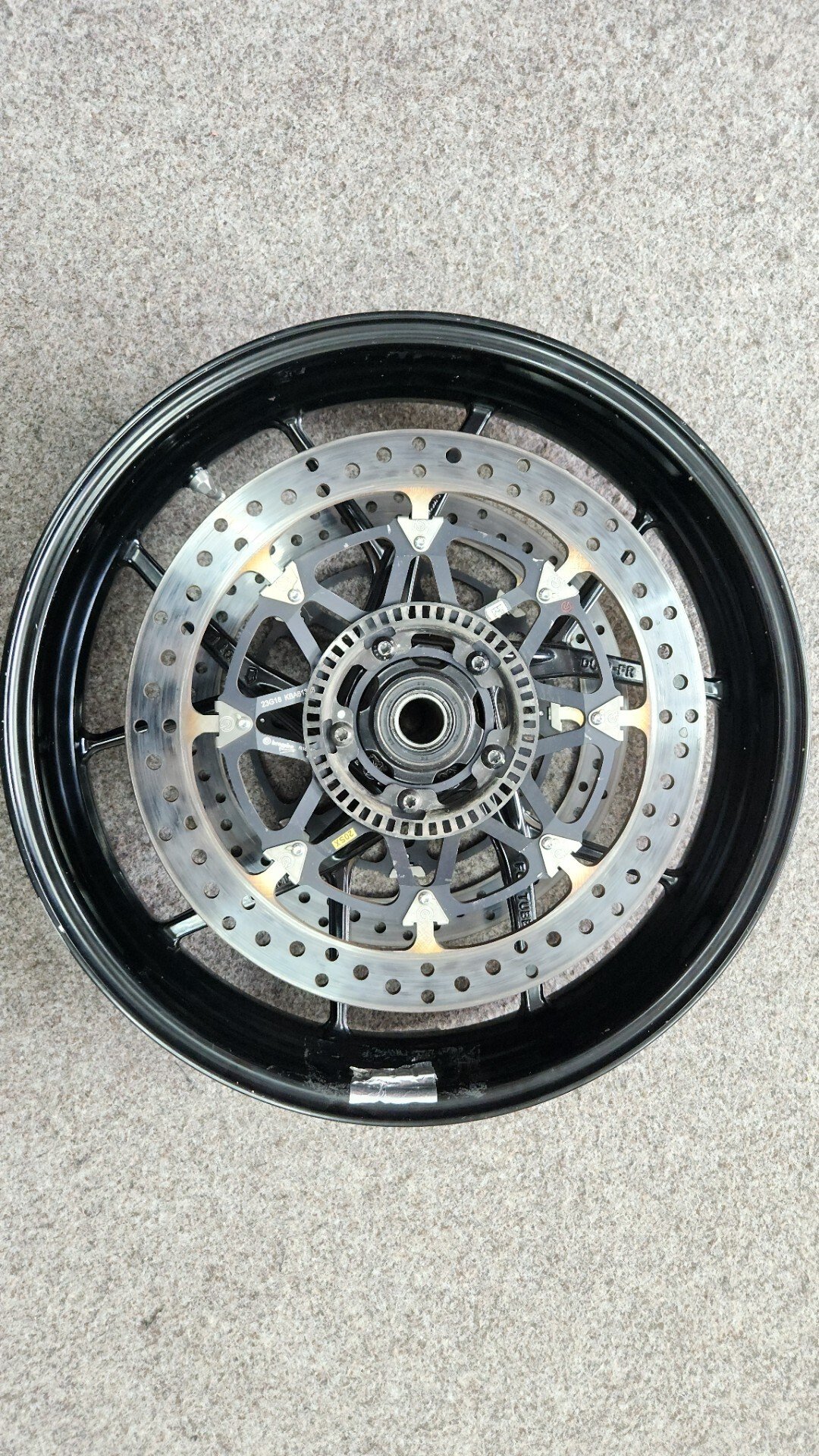 CERCHIO POSTERIORE ORIGINALE 17X5.5 DUCATI PANIGALE V2 2020 2025 - immagine 7