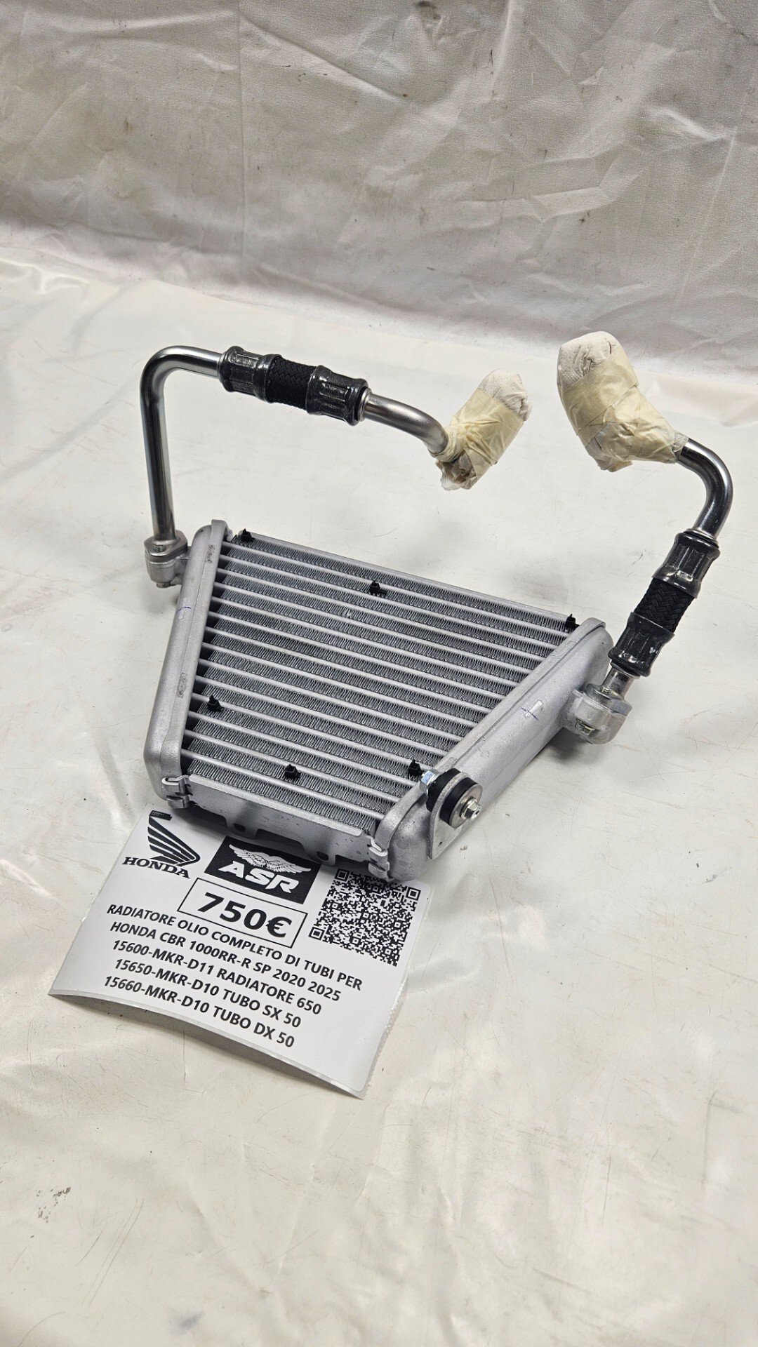 RADIATORE OLIO COMPLETO DI TUBI PER HONDA CBR 1000 RR-R SP 2020 2024 - immagine 8