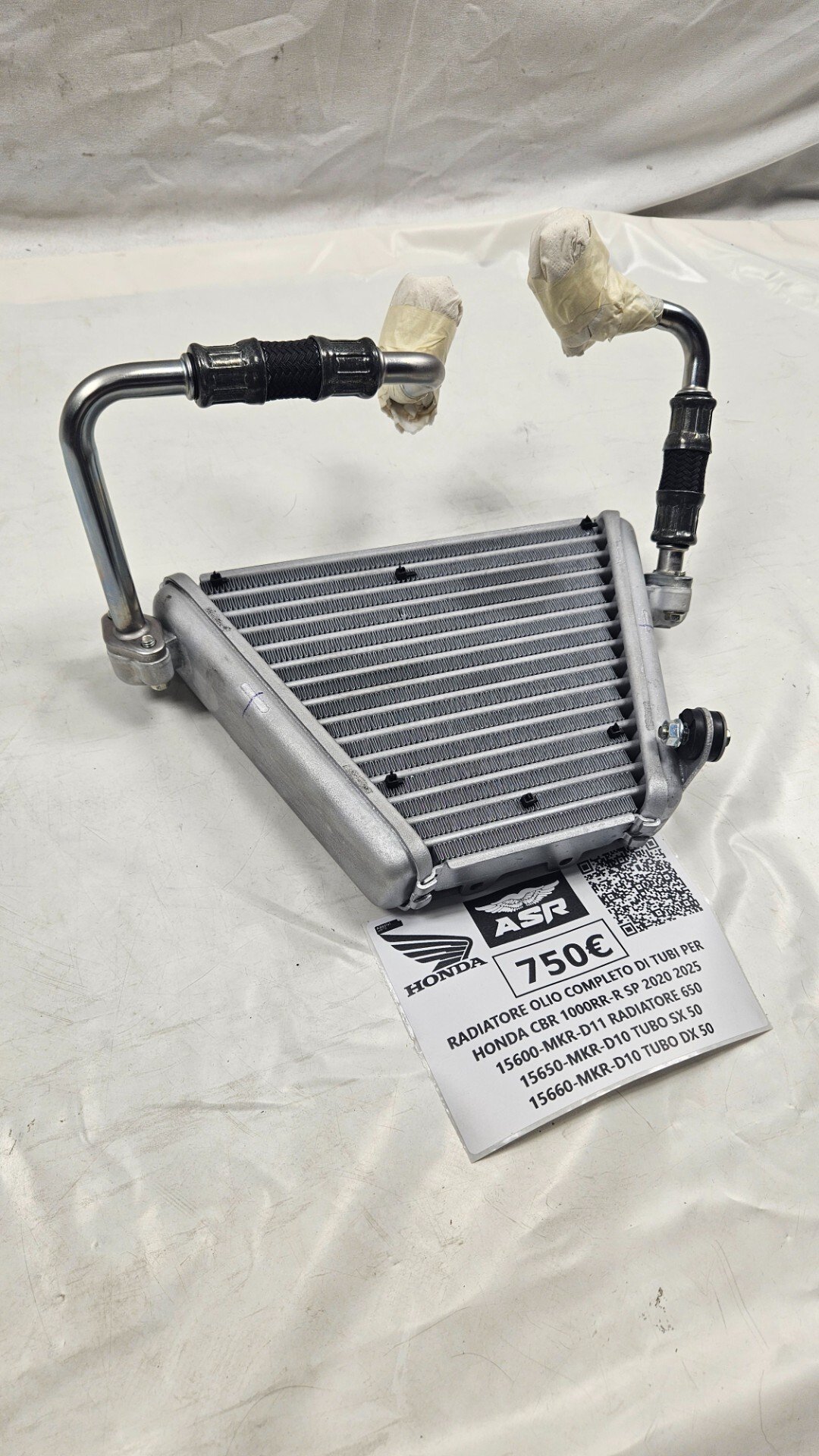 RADIATORE OLIO COMPLETO DI TUBI PER HONDA CBR 1000 RR-R SP 2020 2024 - immagine 9