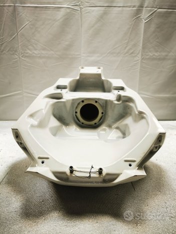 SERBATOIO BENZINA FUEL TANK MV AGUSTA DRAGSTER 800